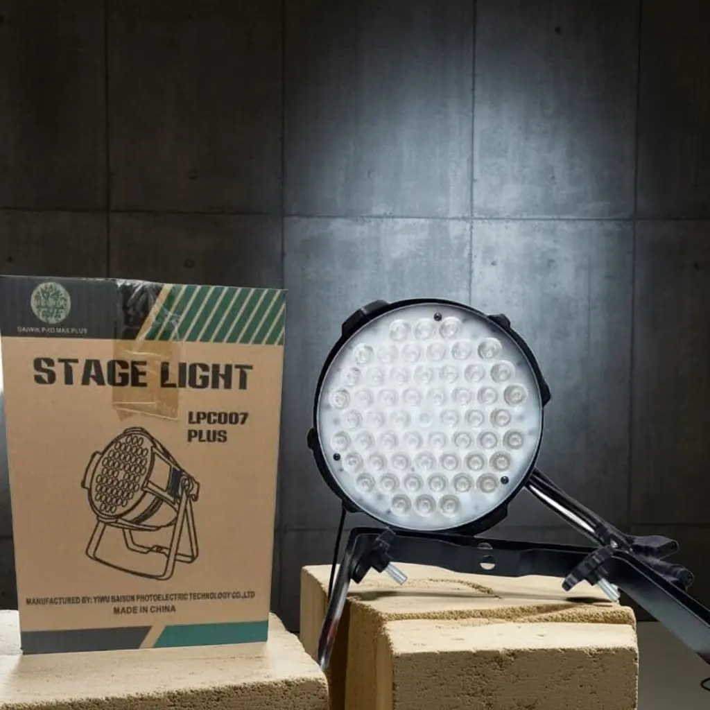 Stage-Light-edited_2.webp